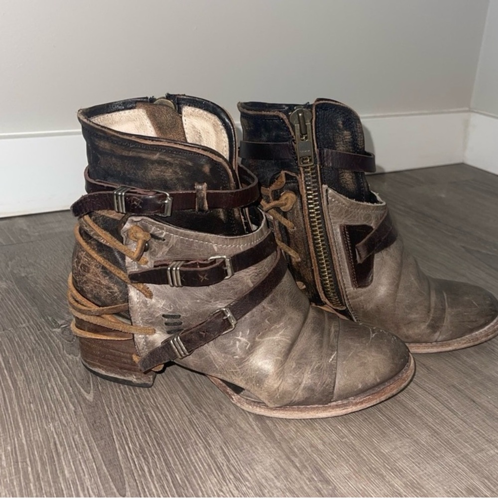 Size 8 Free Bird bootie